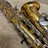 Yamaha YAS-26 Alto Saxophone w/ Case, Mouthpiece, Neck Strap