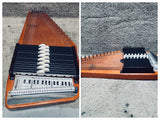 Oscar Schmidt Autoharp w/ Case A