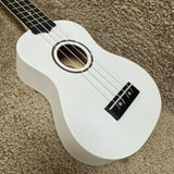 Amahi PNUKWH Soprano Ukulele Soprano White w/ Bag