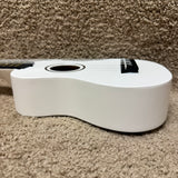 Amahi PNUKWH Soprano Ukulele Soprano White w/ Bag