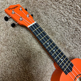 Amahi PGUKOR Soprano Tropical Penguin Uke Orange W/ Bag