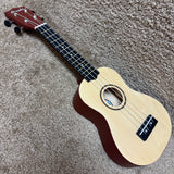 Amahi PNUKTN Soprano Ukulele Tan w/ Bag