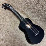 Amahi Soprano Uke Tropical Dark Night Black w/ Bag