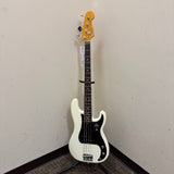 Fender American Professional II Precision Bass Olympic White w/ Deluxe Case