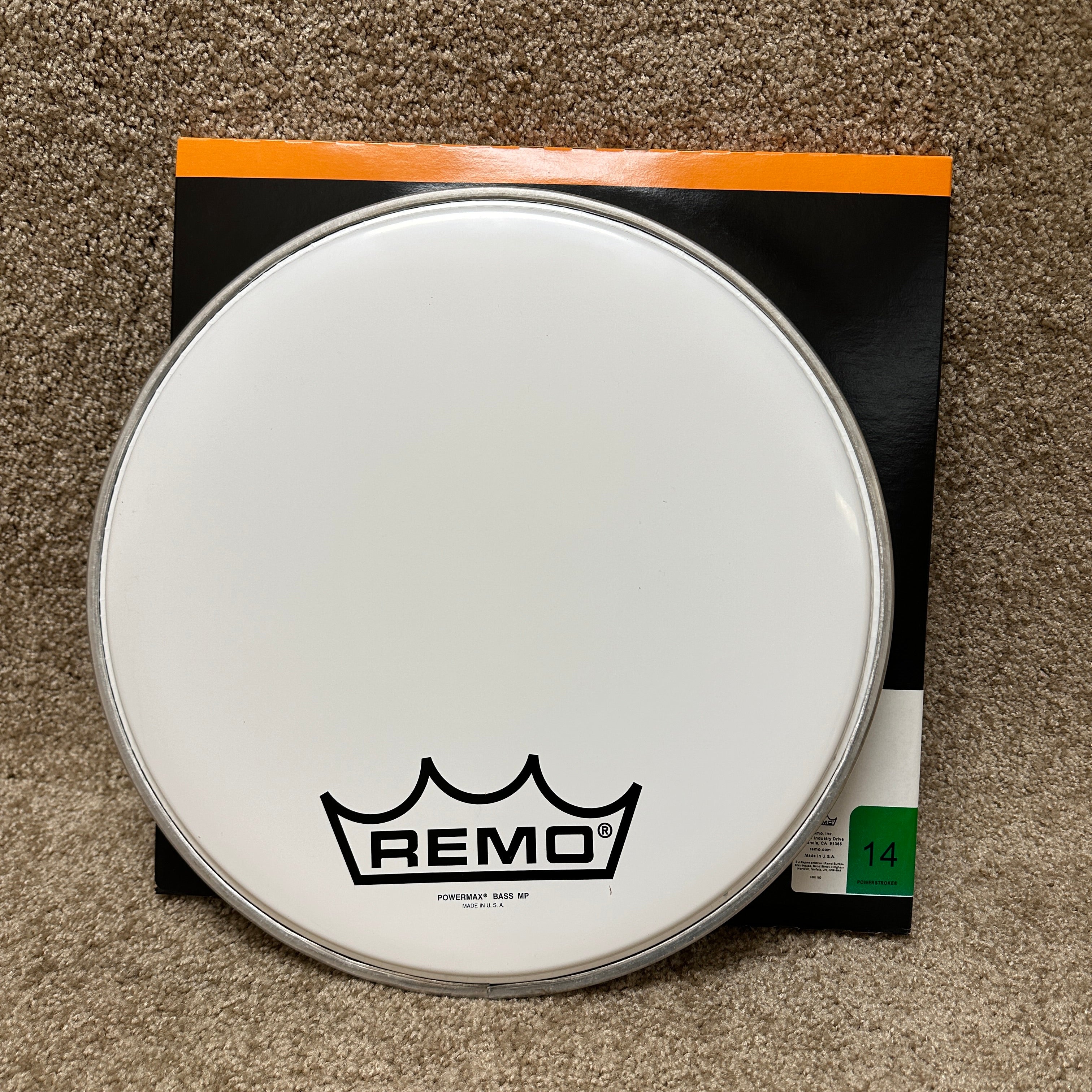 Remo 26" Powermax Ultra White Crimplock Marching Bass Drum
