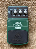 Behringer Ultra Vibrato Green UV300