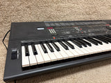 Yamaha PSR-SQ16 Keyboard