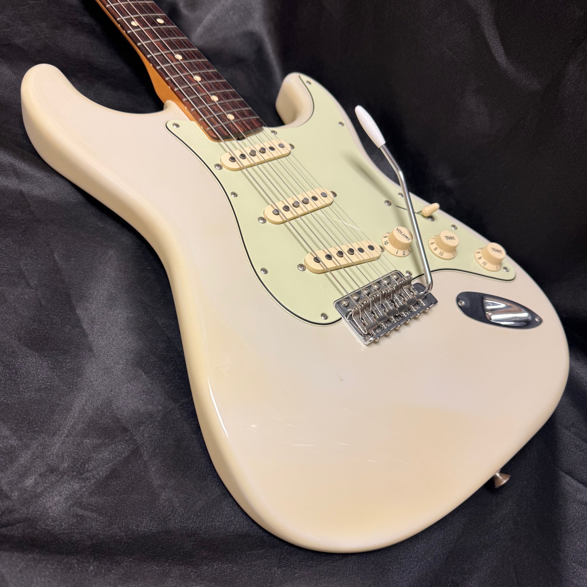 Fender Special Edition Classic Series 60s Stratocaster MIM 2015