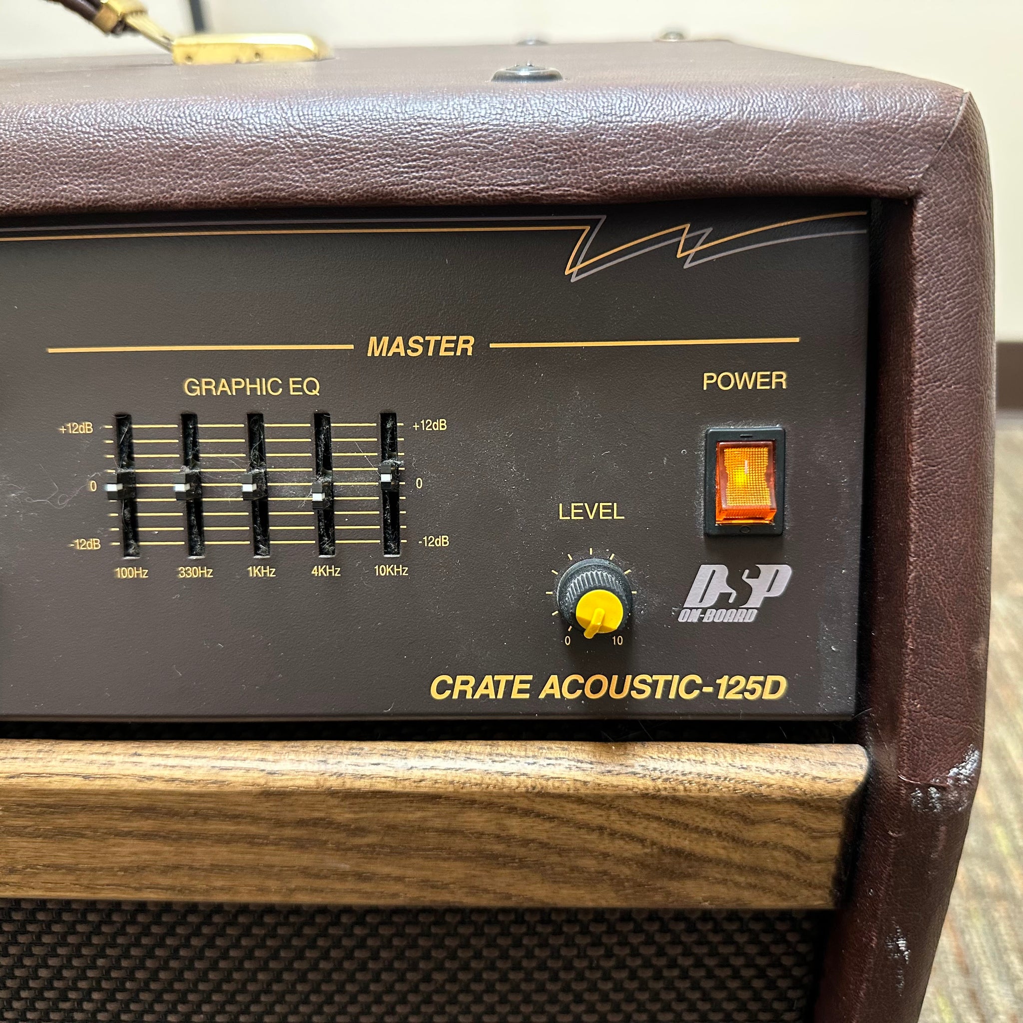 Crate acoustic store 125d