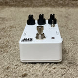JHS 3 Series Chorus Vibrato White