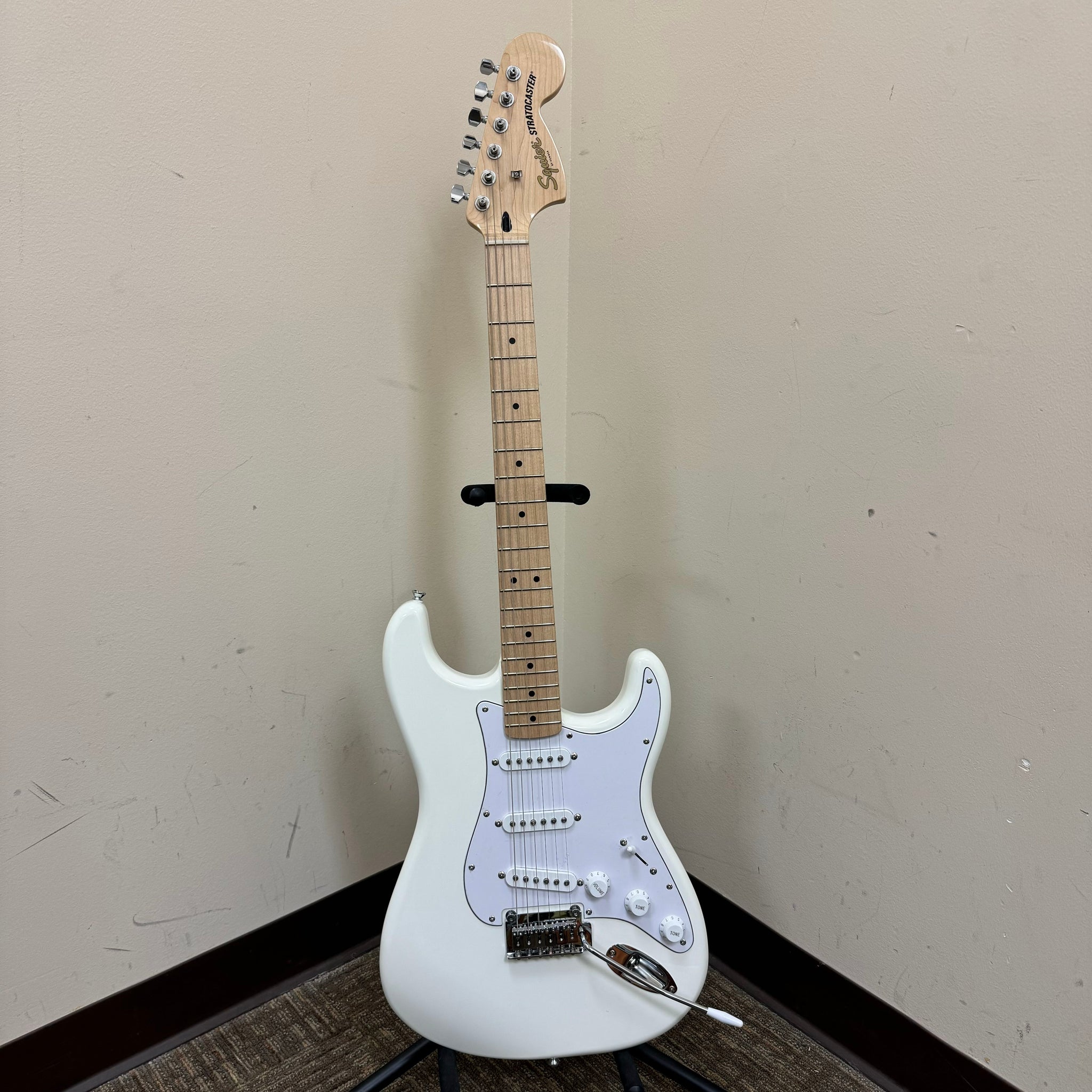 Squier Affinity Stratocaster Olympic White