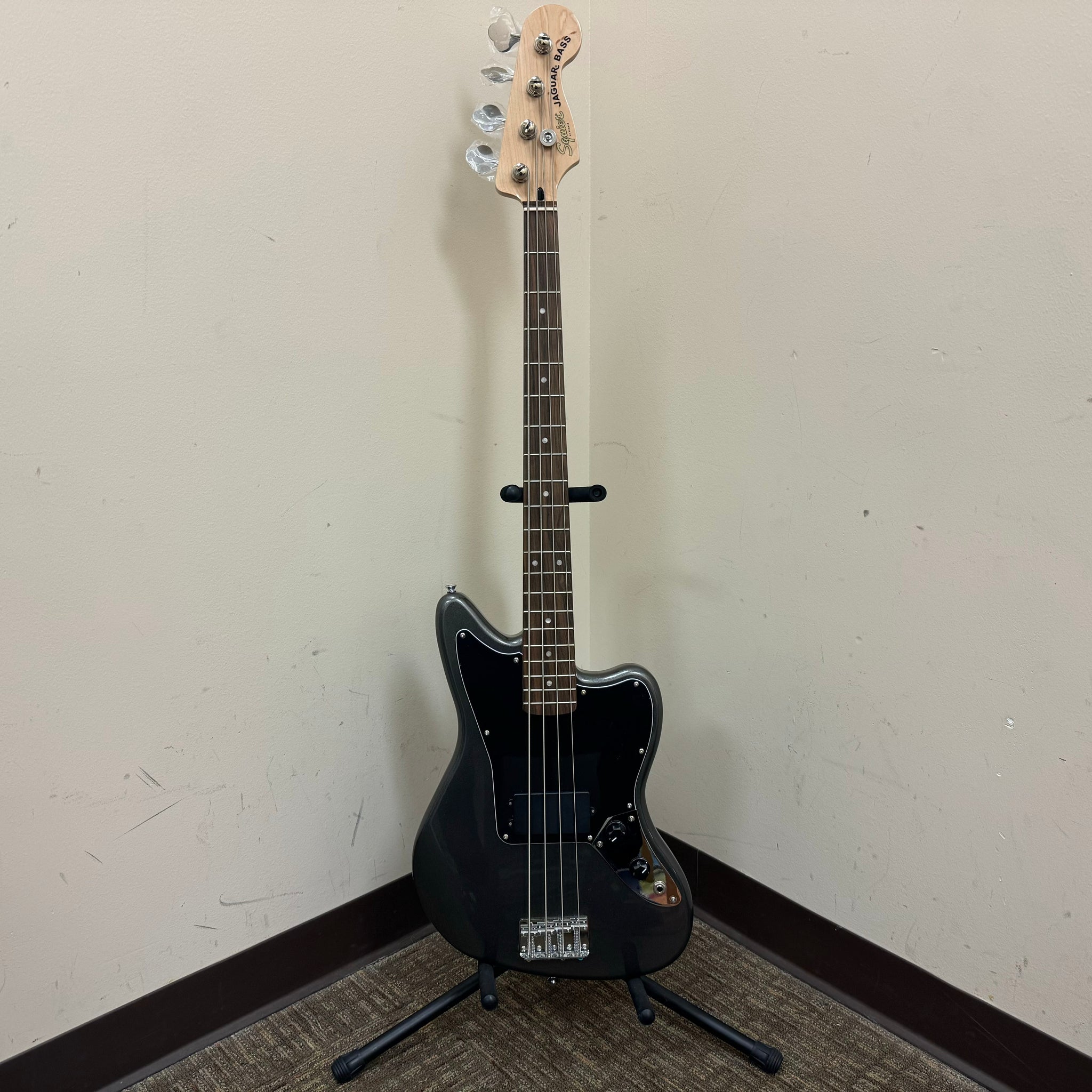 Squier Affinity Jaguar Bass H Charcoal Frost Metallic
