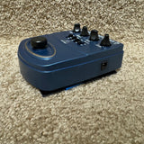 Behringer V-Tone GDI-21 Guitar Amp Modeler Preamp DI Pedal