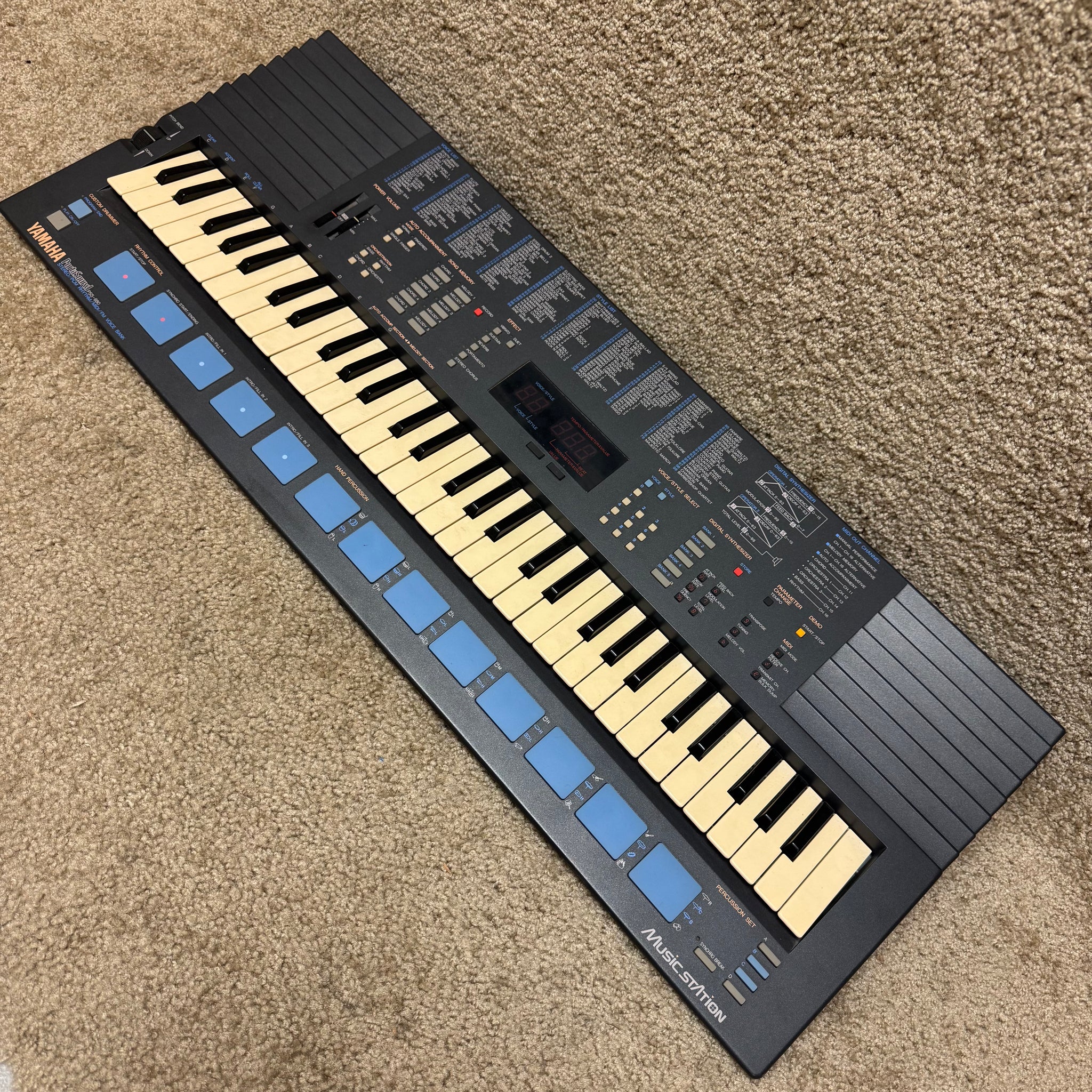 YAMAHA PortaSound PSS−680 Yamaha Portasound PSS-680 Keyboard 1980s – Mountain Music