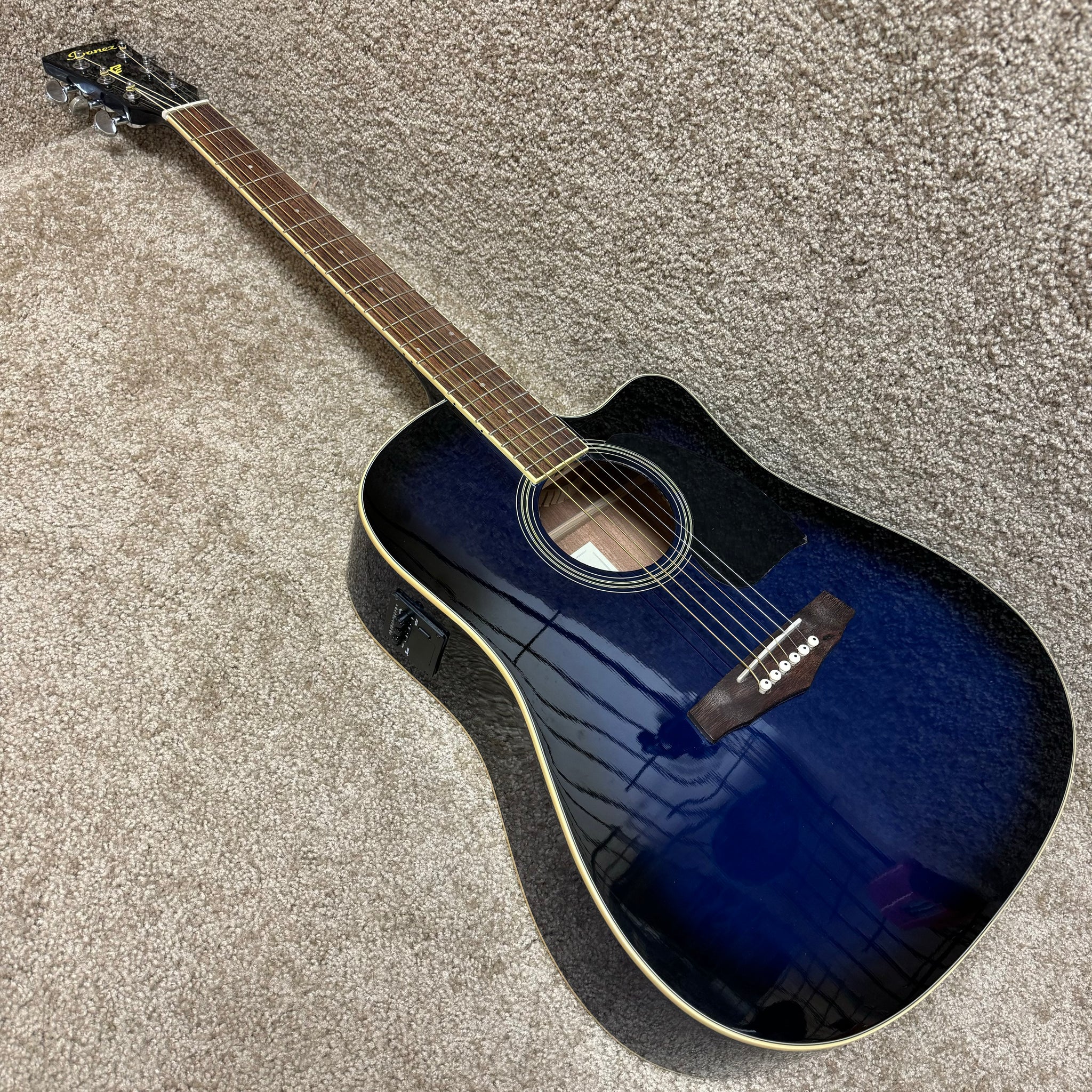 Ibanez Guitars – Mountain Music
