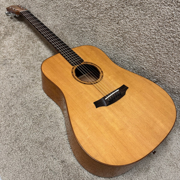 Cordoba Acero D9 w/ OHSC