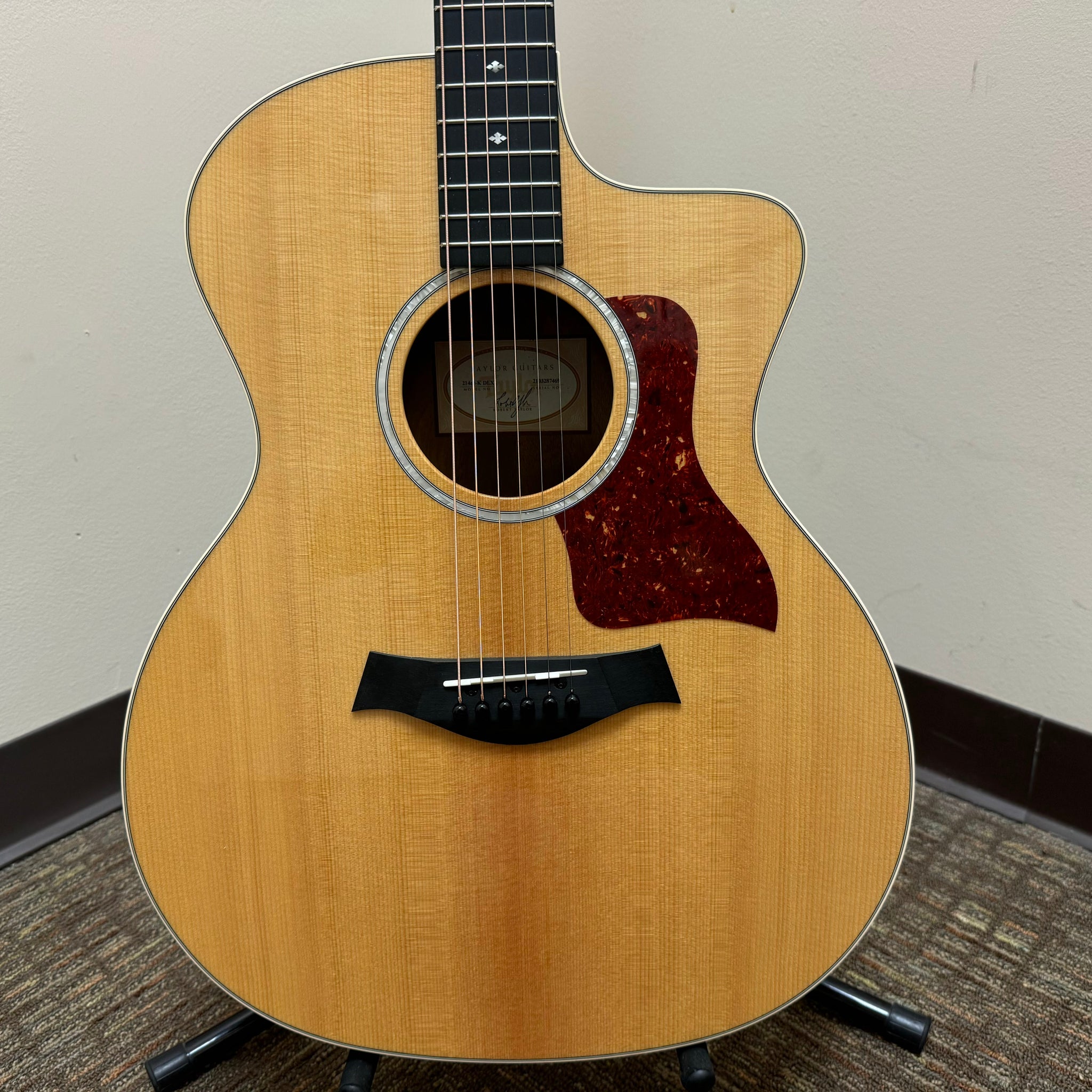 Taylor 214ce-Koa 2017 ギター