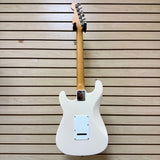 Fender Squier Bullet Stratocaster MIK White