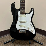 Squier Mini Strat Guitar Black 3/4