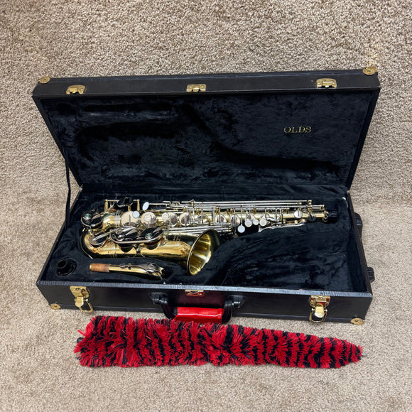 Olds Series II Alto Sax w/ Case & Mouthpiece