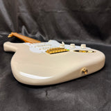 Fender Limited Edition Vintera III Late '50s Stratocaster White Blonde w/ Deluxe Gig Bag
