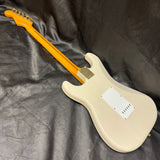 Fender Limited Edition Vintera III Late '50s Stratocaster White Blonde w/ Deluxe Gig Bag