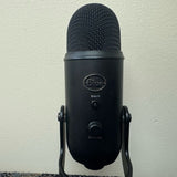 Blue Yeti Blackout USB Multipattern Mic W/ Desk Stand