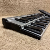 Behringer FCB1010 MIDI Foot Controller